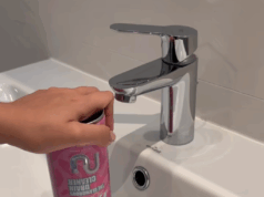 Deze €1,97-spuitbus van Action laat je gootsteen weer stralen in minuten: dit simpele trucje wil je kennen