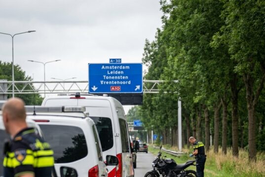 Nederlandse dj (52) komt om bij fataal verkeersongeval: dit is wat er bekend is