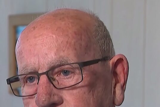 Wim (80) bijna dakloos: populaire YouTuber schiet te hulp en haalt in recordtijd een enorm bedrag op